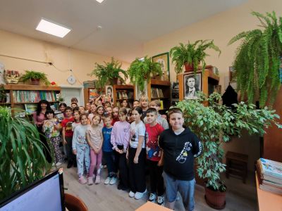 "Пътешествие към знанието в Деня на библиотекаря" с 3.клас 1